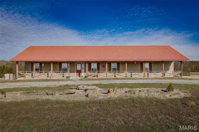 $389,900 | 1002 Gold Bits Drive, Farmington, MO 63640