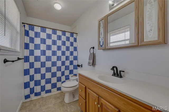 $389,900 | 1002 Gold Bits Drive, Farmington, MO 63640