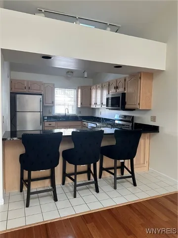 $359,000 | 42 Spicebush Lane, Amherst, NY 14221