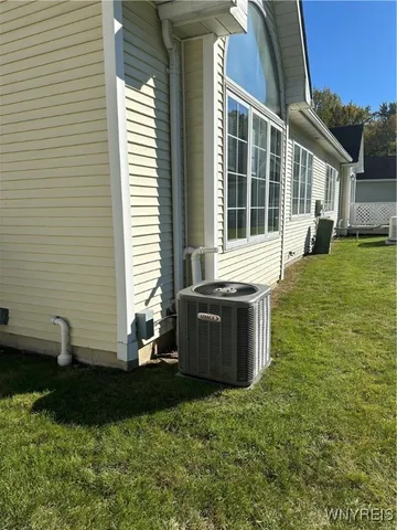 $359,000 | 42 Spicebush Lane, Amherst, NY 14221