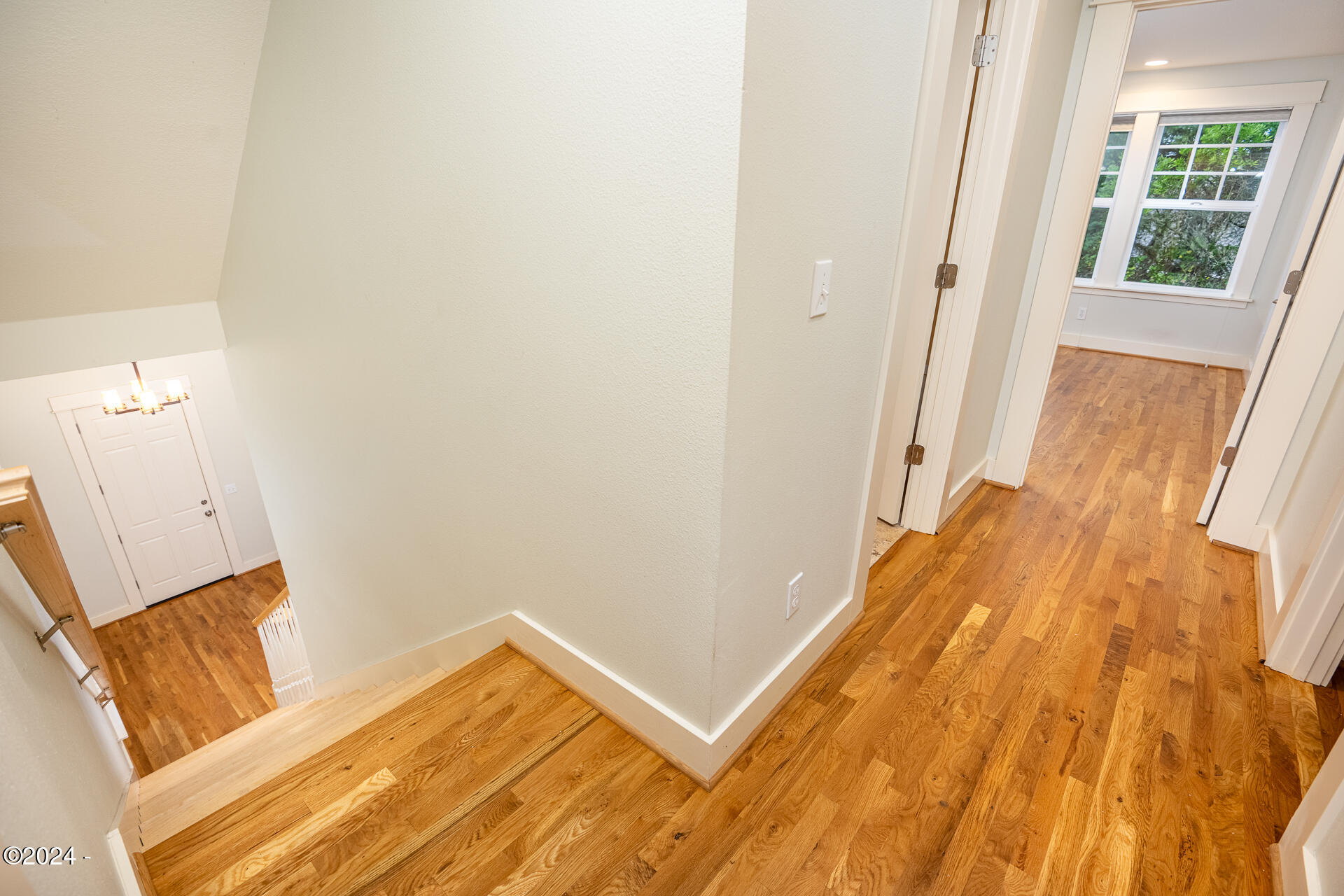 160 Southwest 61 Street Newport, OR 97366 - Photo 31 of 52 Gorgeous hardwood
