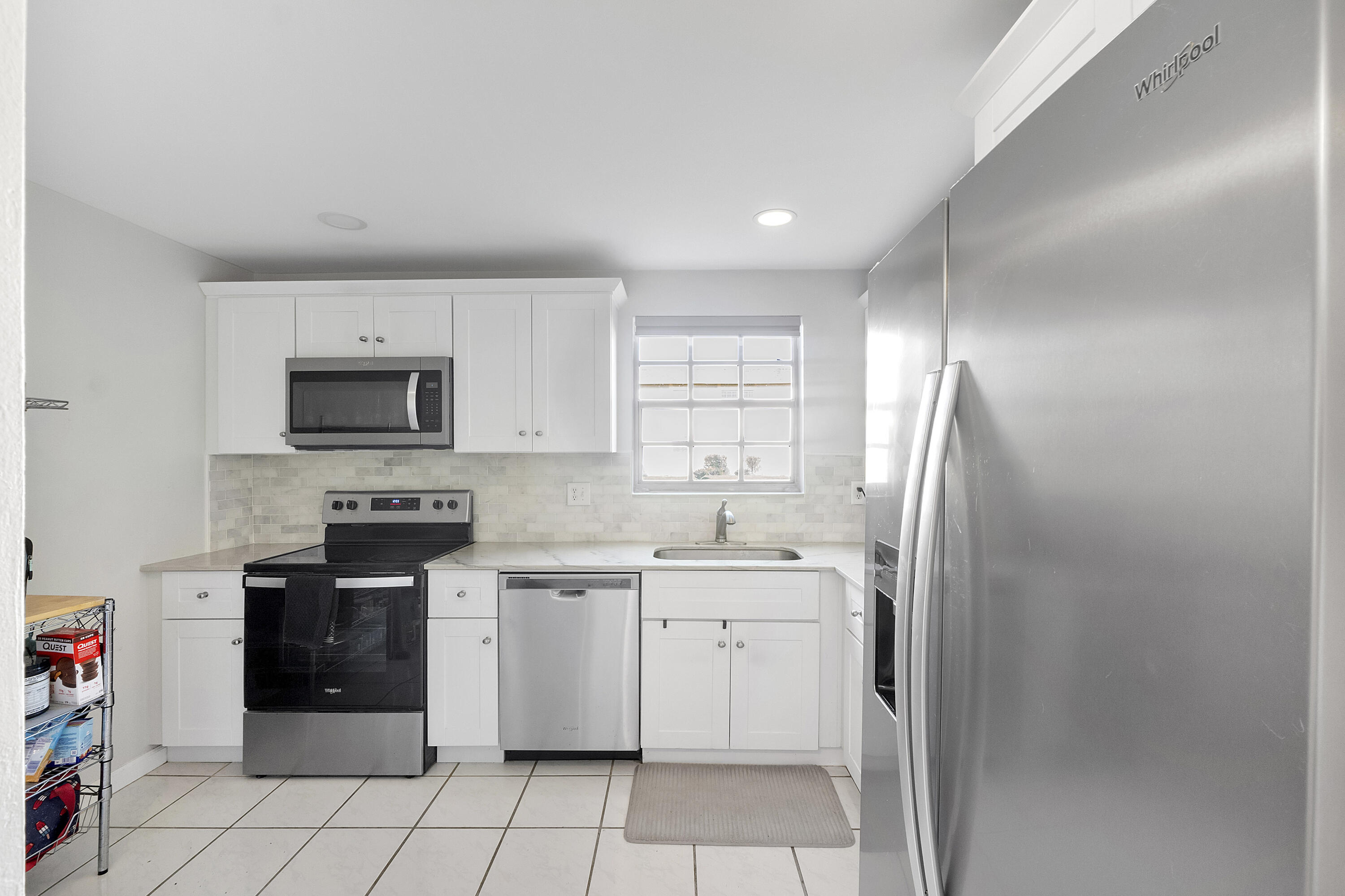 1700 Dover Road, Unit 113A Delray Beach, FL 33445 - Photo 2 of 20 1700 Dover Rd_005