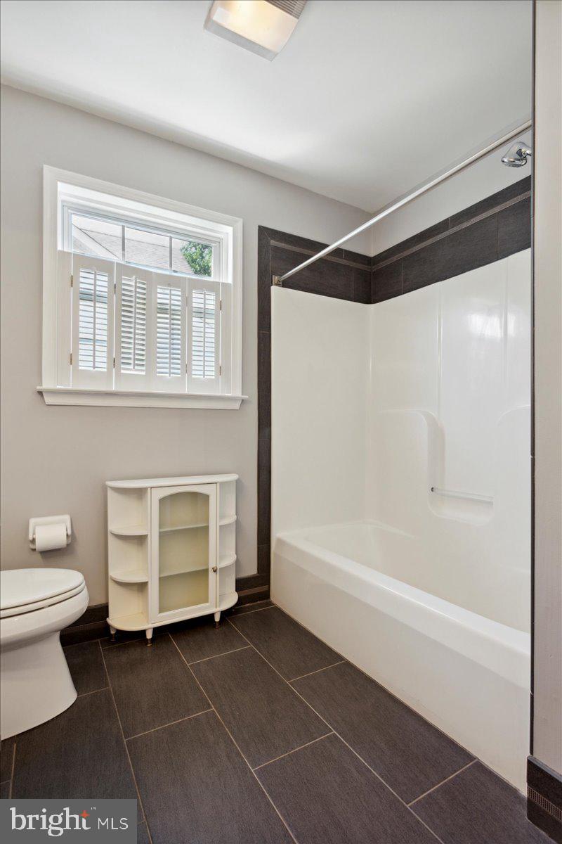 1211 Bon Air Road Havertown, PA 19083 - Photo 33 of 45 Tub/shower combo, toilet, nice vanity