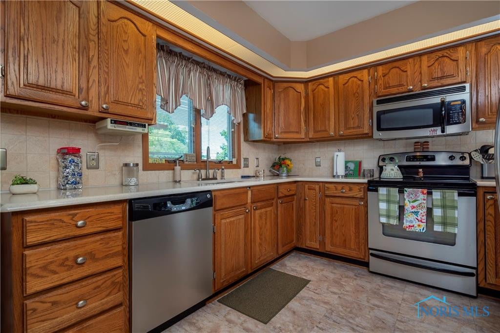 8005 Bittersweet Road Sylvania, OH 43560 - Photo 21 of 36 Gallery Image 21