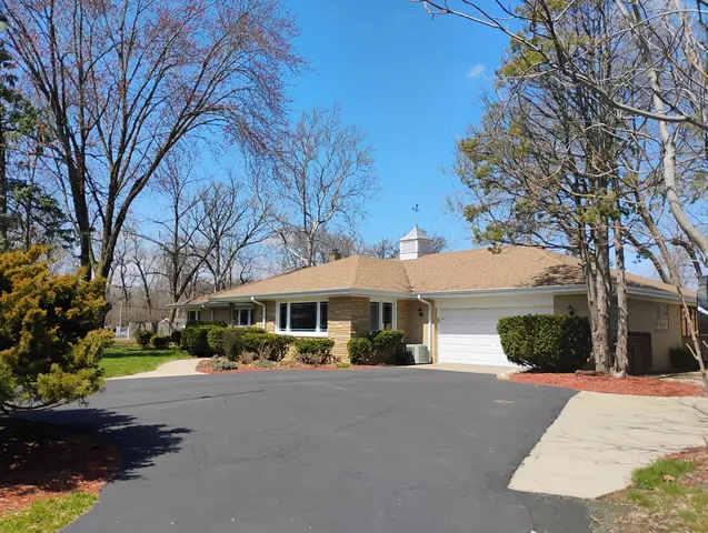 $615,000 | 17W120 Woodland Avenue, Bensenville, IL 60106