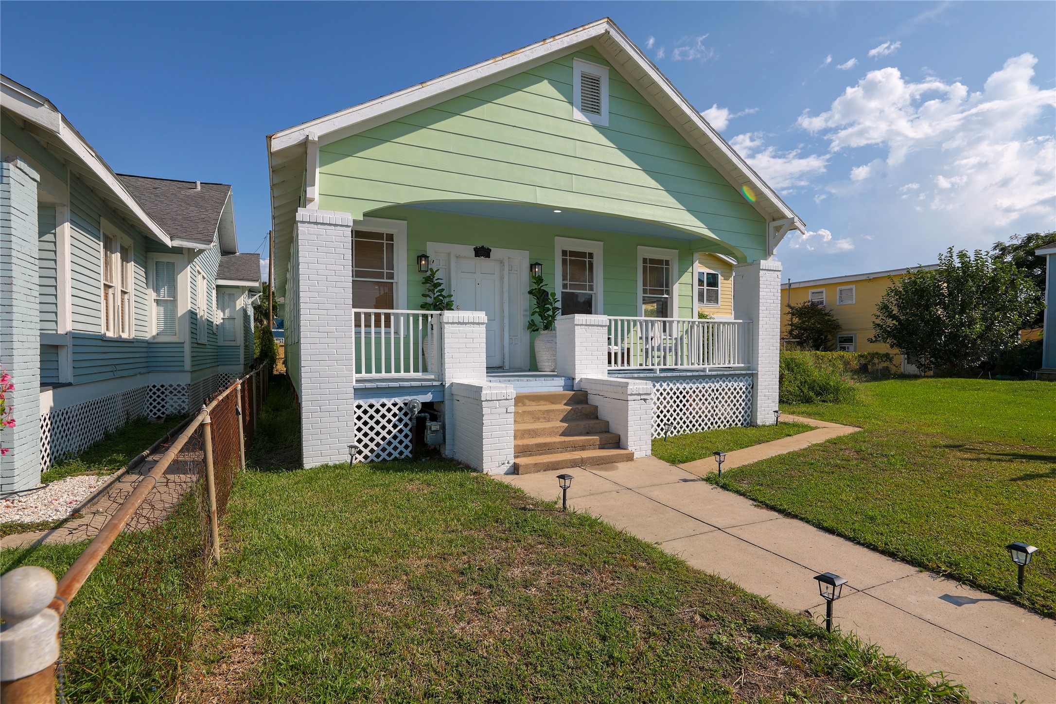 2912 Avenue R Galveston, TX 77550 - Photo 36 of 42