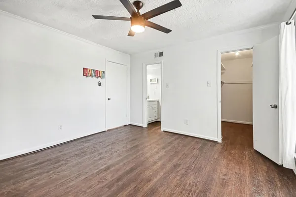 $219,000 | 307 Yacht Club Lane, Unit 307, El Lago, TX 77586