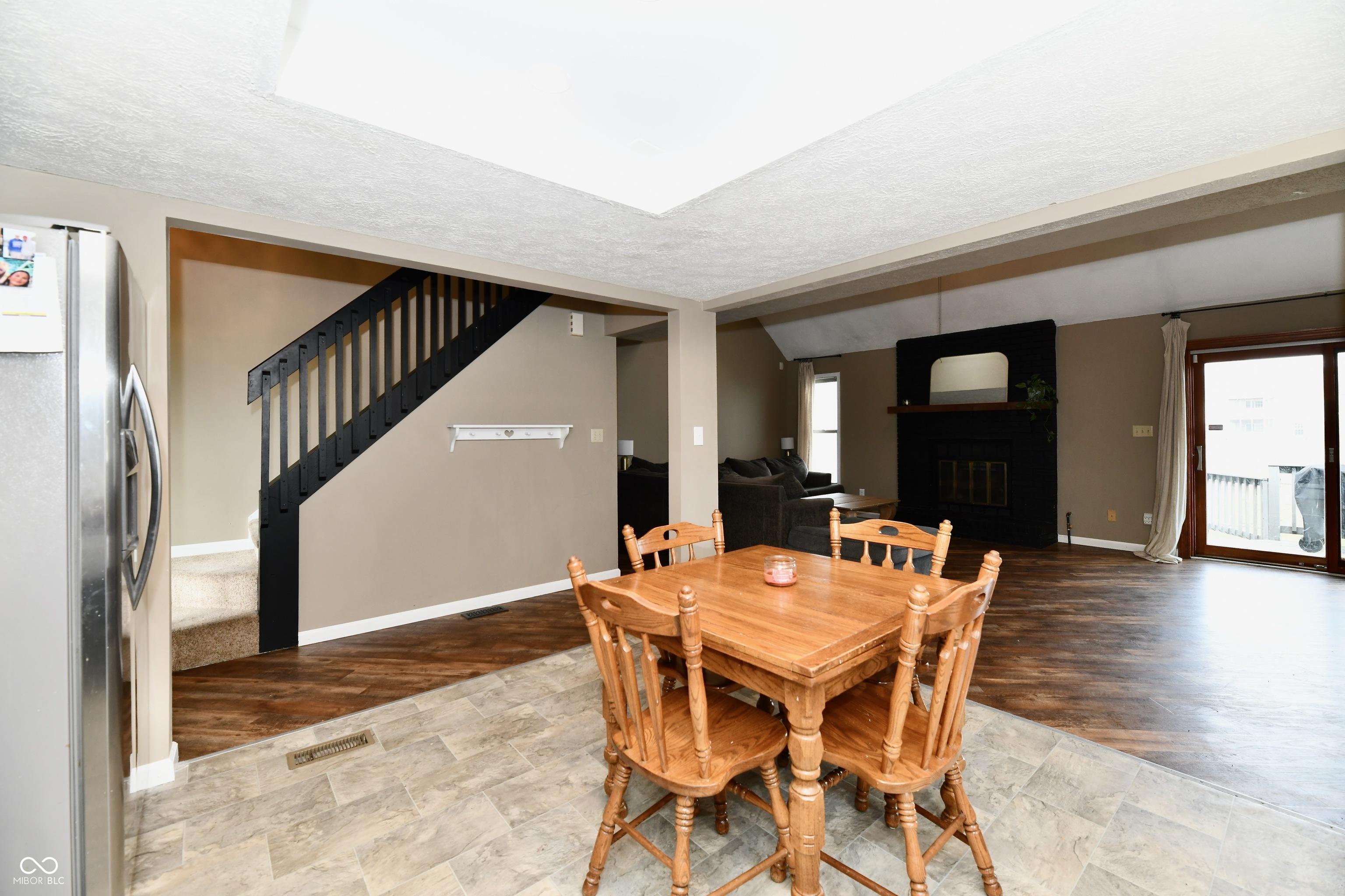 1132 Madrid Road Greenwood, IN 46143 - Photo 13 of 54