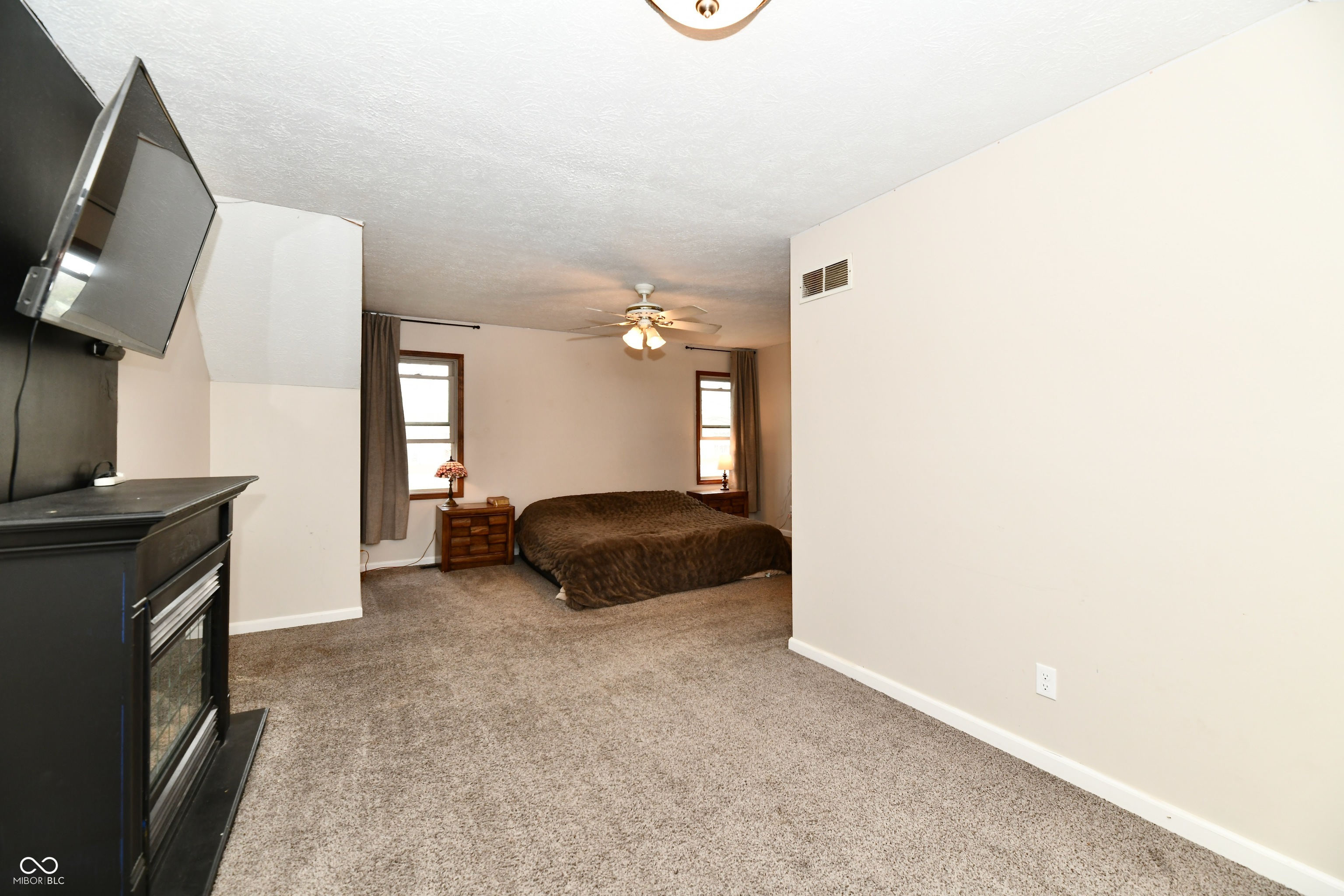 1132 Madrid Road Greenwood, IN 46143 - Photo 35 of 54