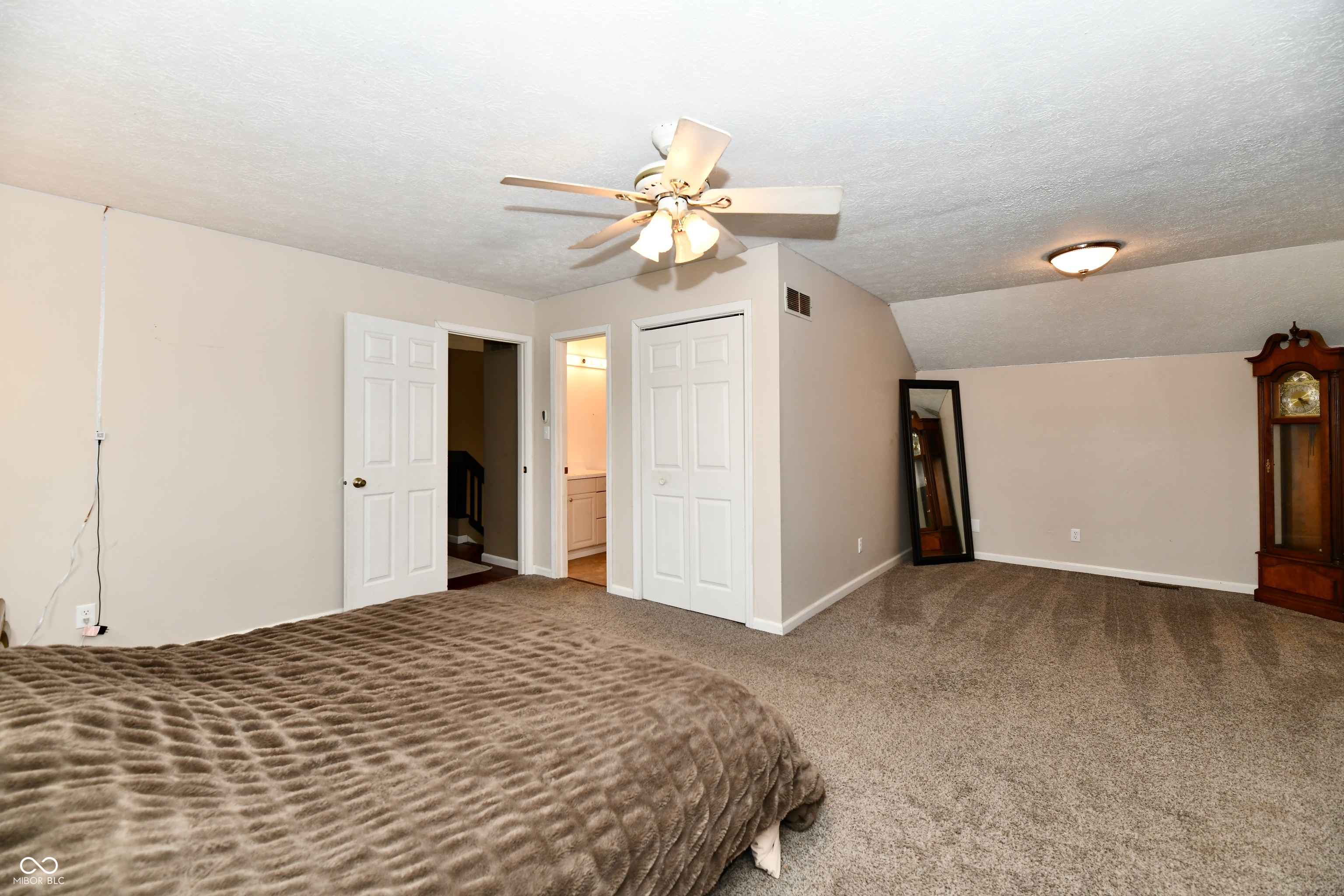 1132 Madrid Road Greenwood, IN 46143 - Photo 37 of 54