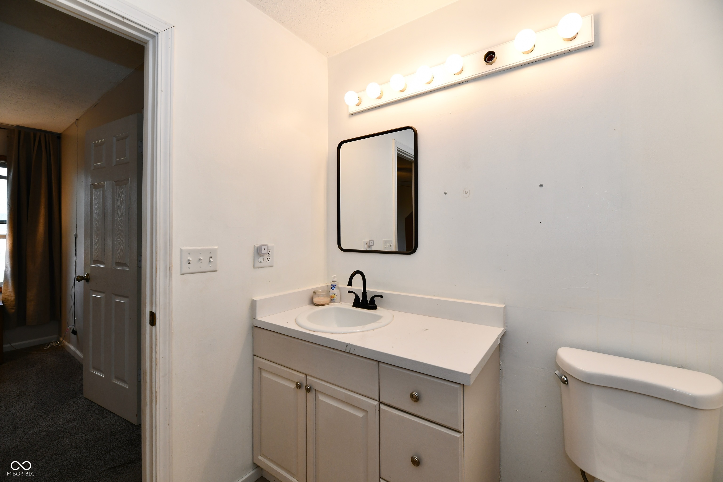 1132 Madrid Road Greenwood, IN 46143 - Photo 41 of 54