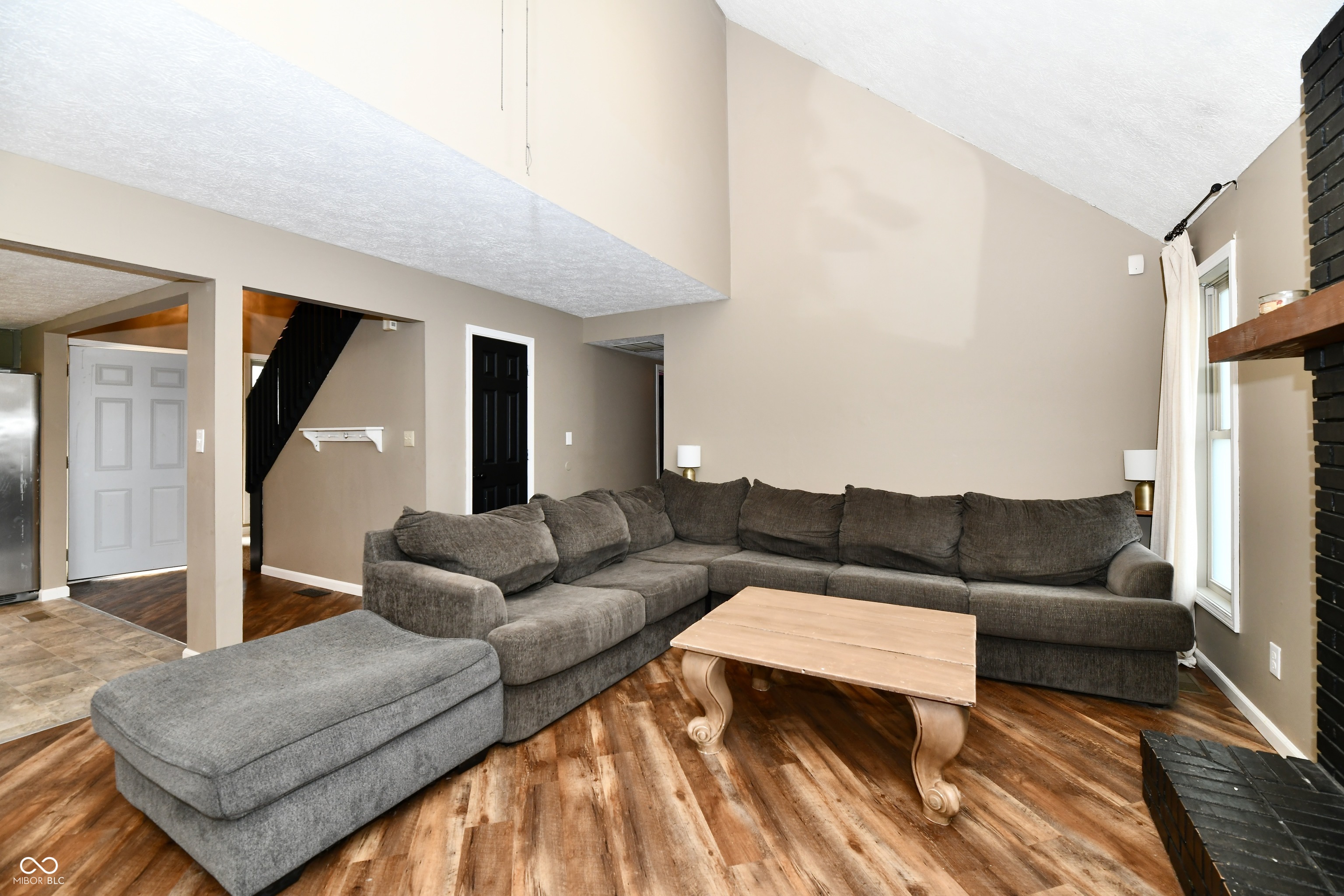 1132 Madrid Road Greenwood, IN 46143 - Photo 8 of 54