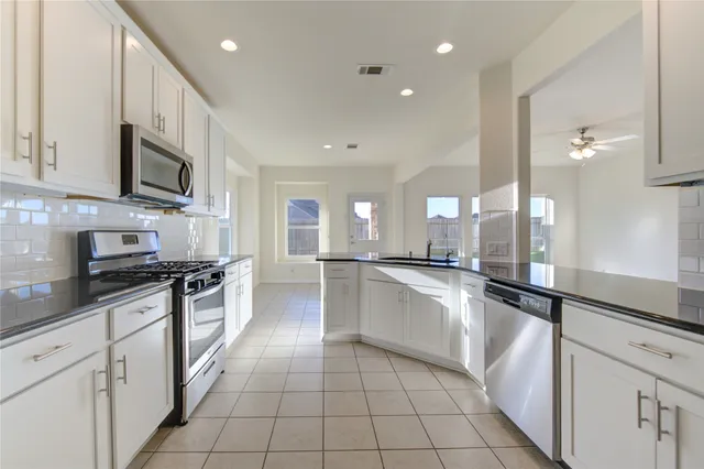 $3,400 | 30243 Twisting Springs Drive, Brookshire, TX 77423