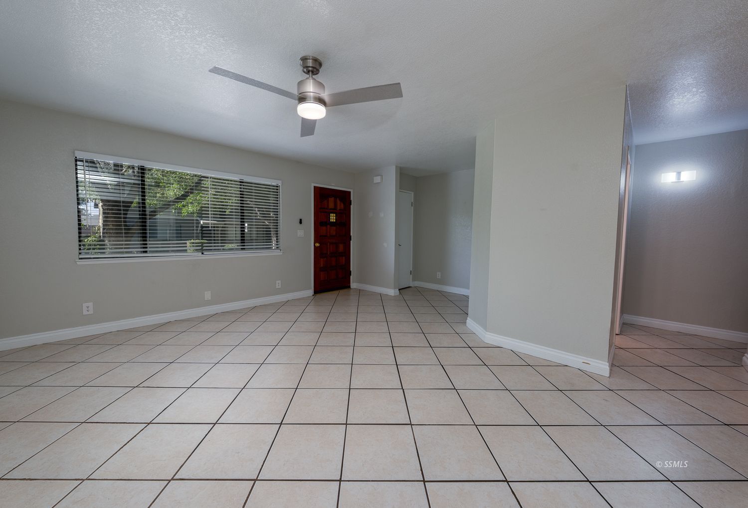 241 East Upjohn Avenue Ridgecrest, CA 93555 - Photo 2 of 28