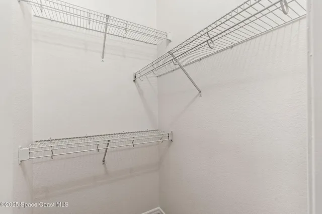 $674,900 | 943 Carriage Hill Road, Melbourne, FL 32940