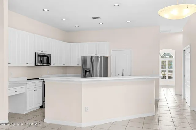 $674,900 | 943 Carriage Hill Road, Melbourne, FL 32940