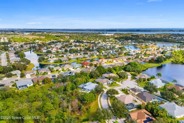 $674,900 | 943 Carriage Hill Road, Melbourne, FL 32940