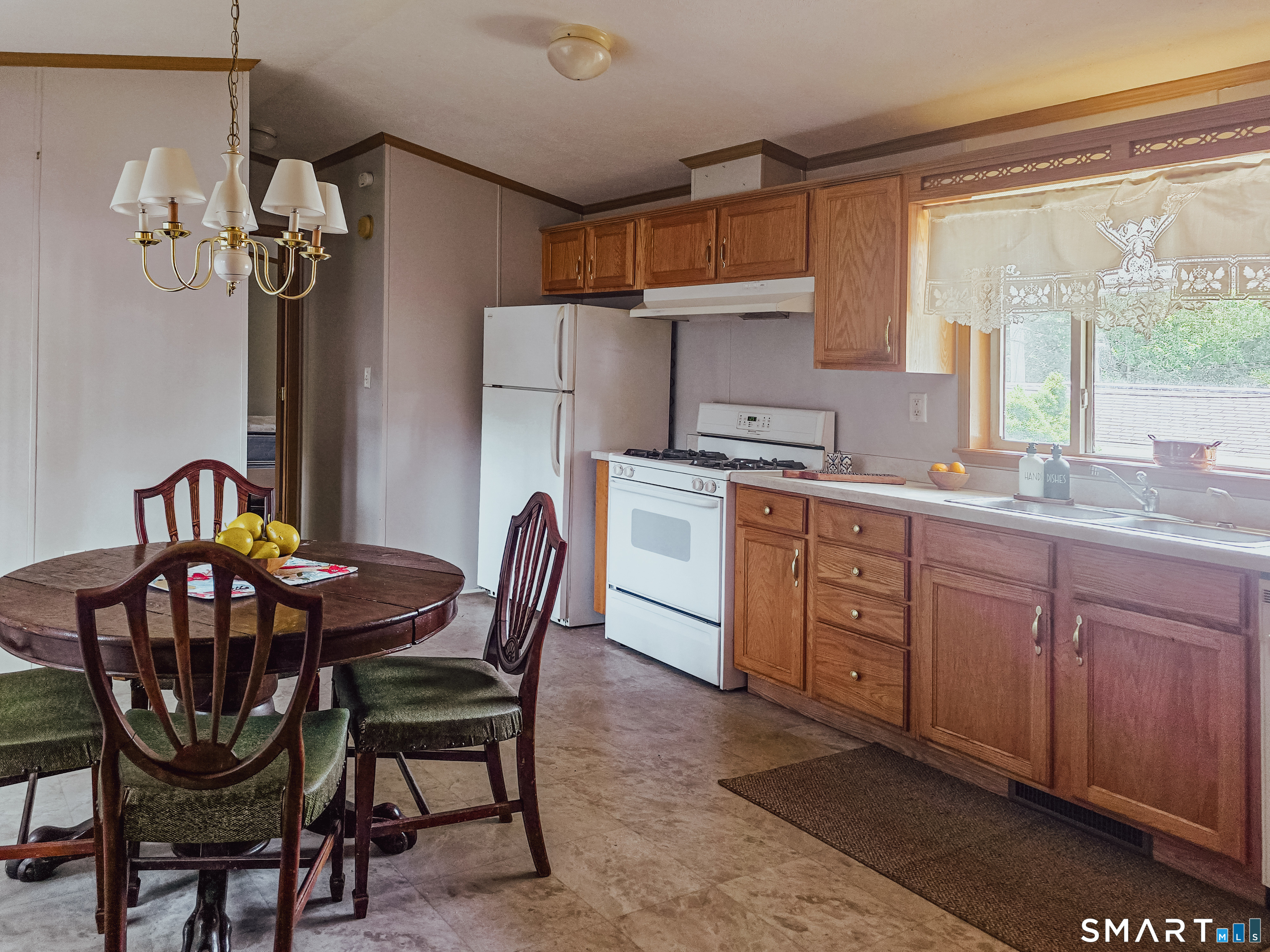136 Hunters Road Norwich, CT 06360 - Photo 9 of 20