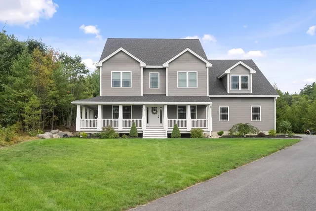 $1,195,000 | 12 Tanya Lane, Brentwood, NH 03833