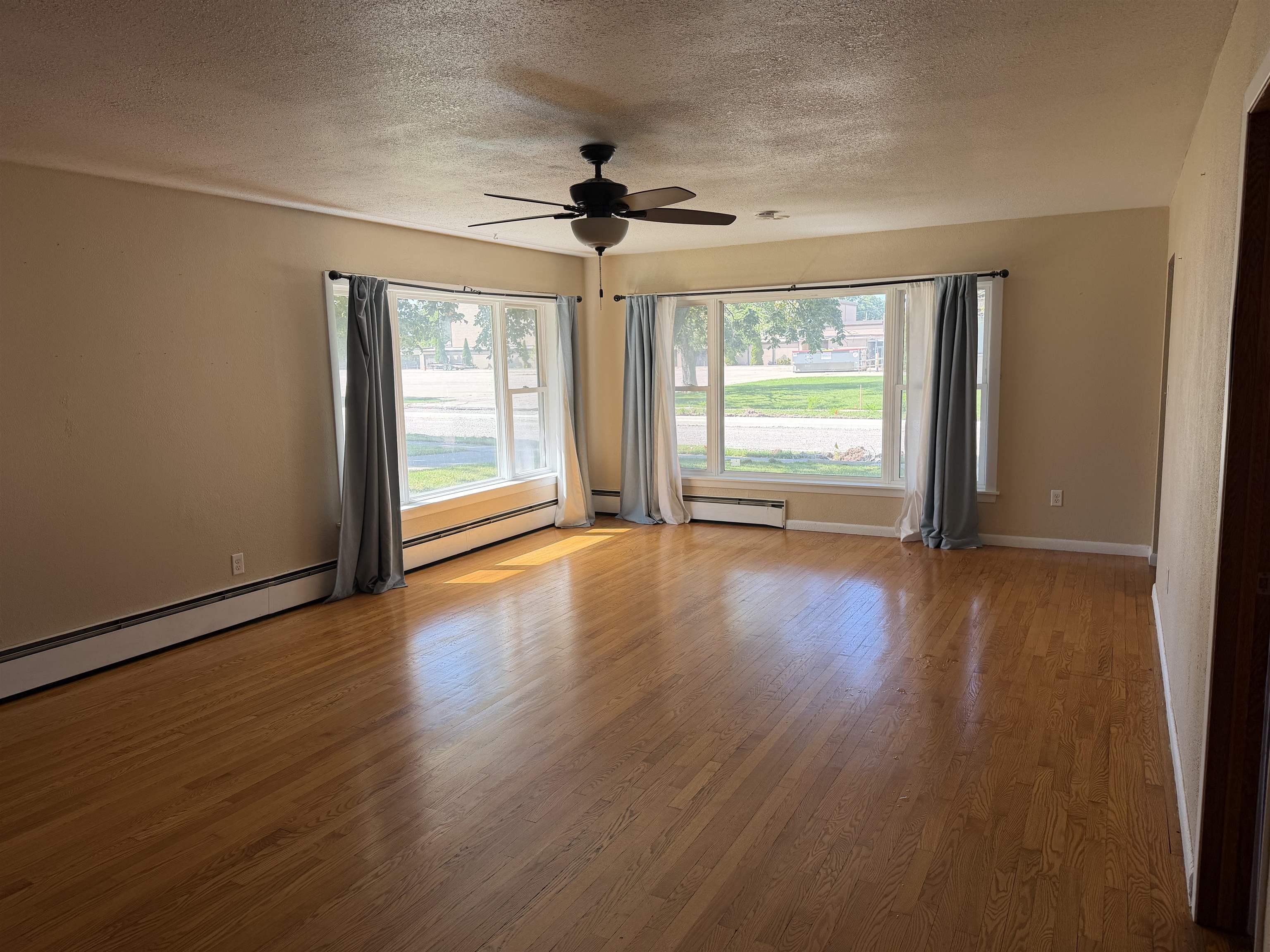 620 Reed Street Neenah, WI 54956 - Photo 7 of 22 Gallery Image 7
