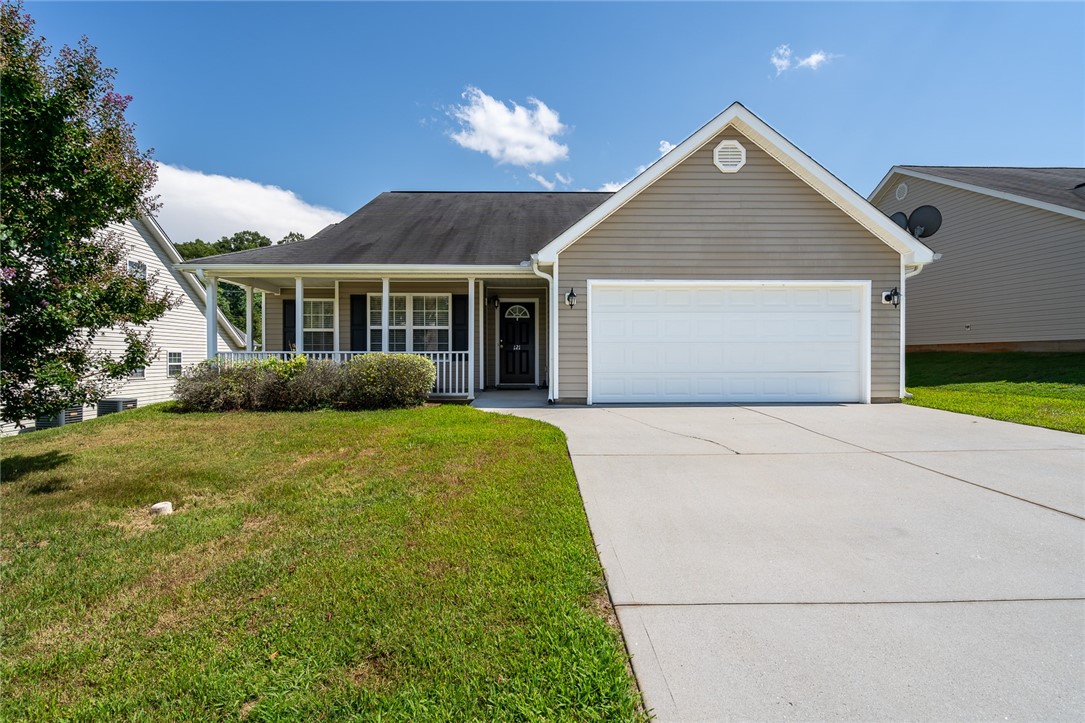121 Shakleton Drive Anderson, SC 29625 - Photo 2 of 28 Gallery Image 2