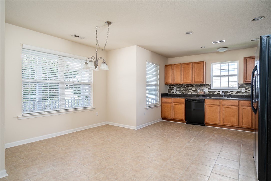 121 Shakleton Drive Anderson, SC 29625 - Photo 7 of 28 Gallery Image 7