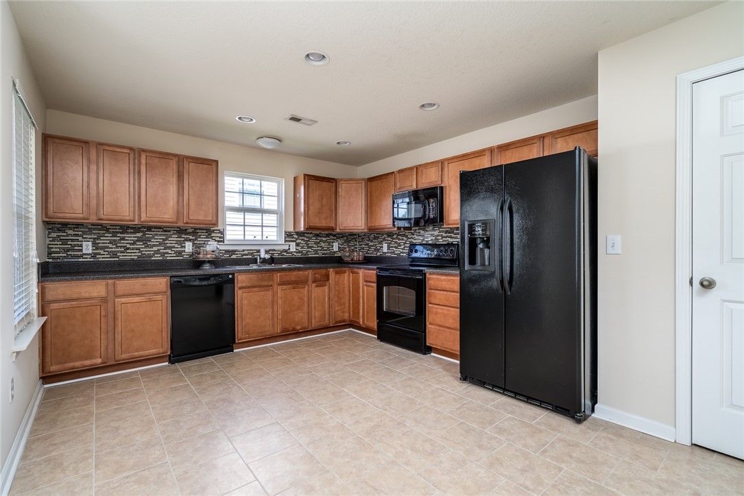 121 Shakleton Drive Anderson, SC 29625 - Photo 8 of 28 Gallery Image 8