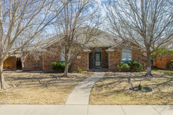 $270,000 | 5721 Foxcroft Drive, Amarillo, TX 79109