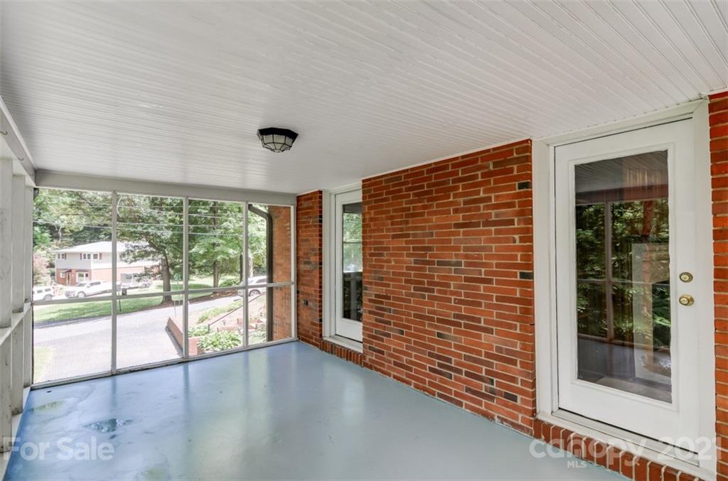 501 Dunham Road Gastonia, NC 28054 - Photo 26 of 38 wooden floor in an empty room with a window