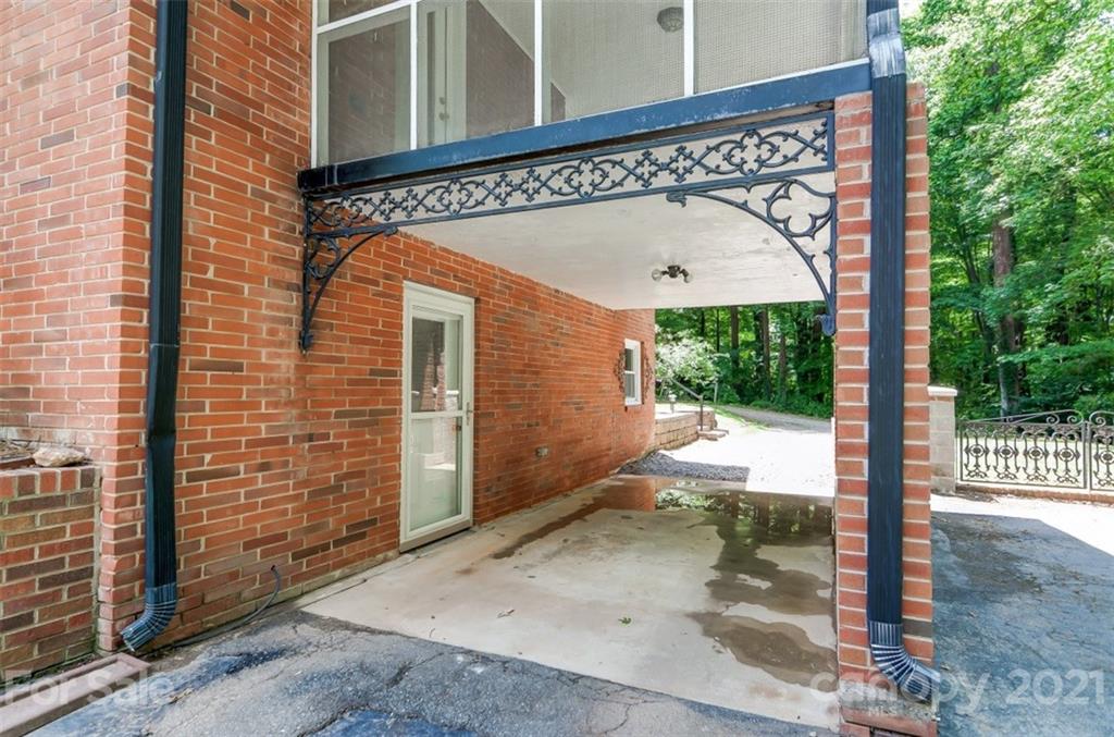 501 Dunham Road Gastonia, NC 28054 - Photo 5 of 38 a view of a entrance gate of a house