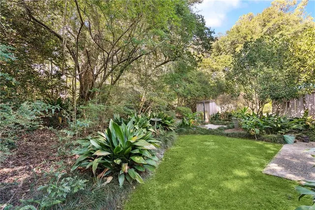 $2,000 | 110 East Brighton Court, Mandeville, LA 70471