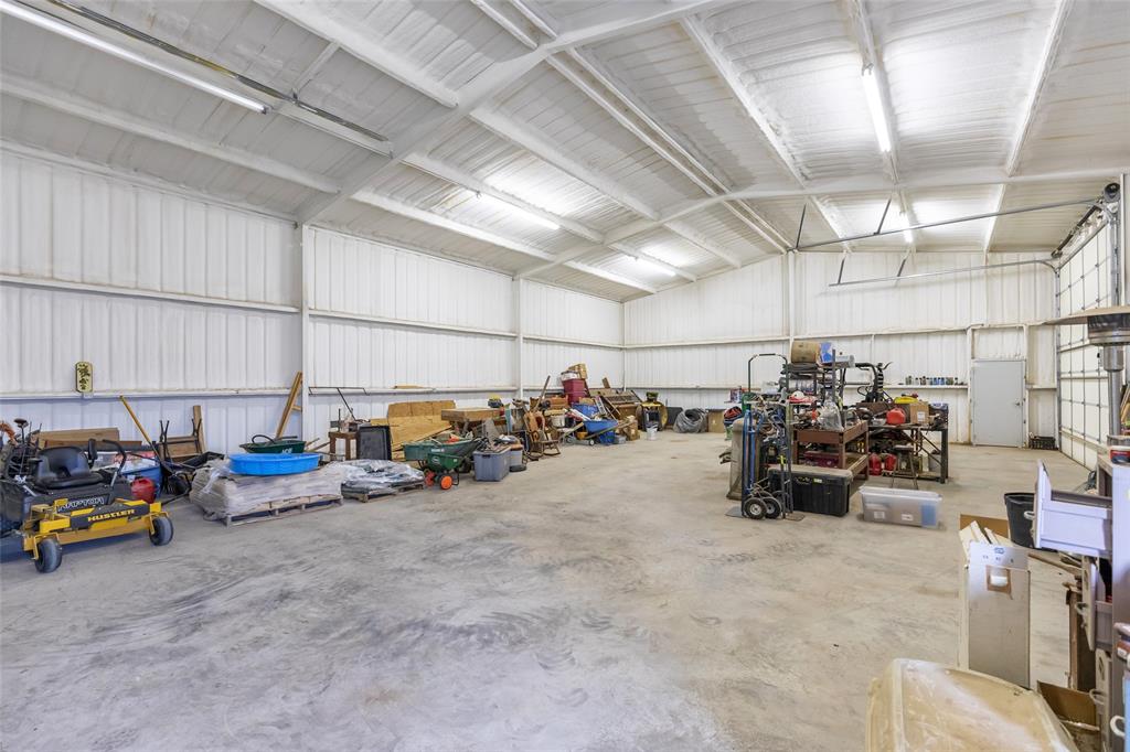 14600 Interstate 20 Roscoe, TX 79545 - Photo 33 of 40 Insulated 40X60 Barn w/ Electricity