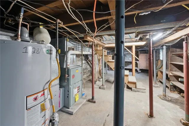 a room with window and walk in closet