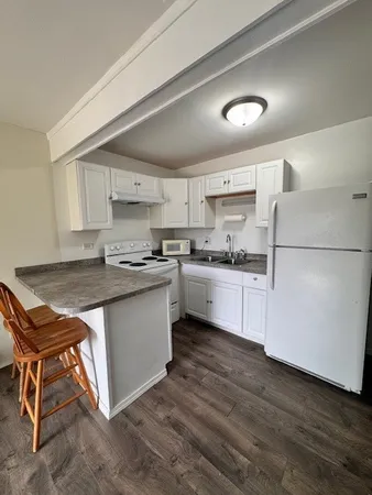 $77,700 | 28 Jamaica Colony Street, Unit 3, Fox Lake, IL 60020