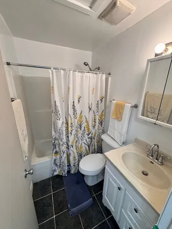 $77,700 | 28 Jamaica Colony Street, Unit 3, Fox Lake, IL 60020