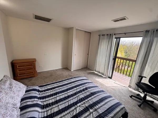 $77,700 | 28 Jamaica Colony Street, Unit 3, Fox Lake, IL 60020