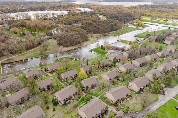 $77,700 | 28 Jamaica Colony Street, Unit 3, Fox Lake, IL 60020