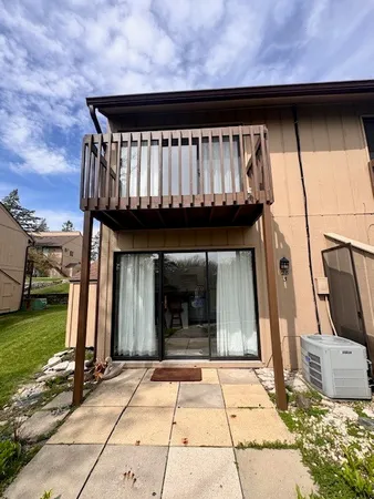 $77,700 | 28 Jamaica Colony Street, Unit 3, Fox Lake, IL 60020