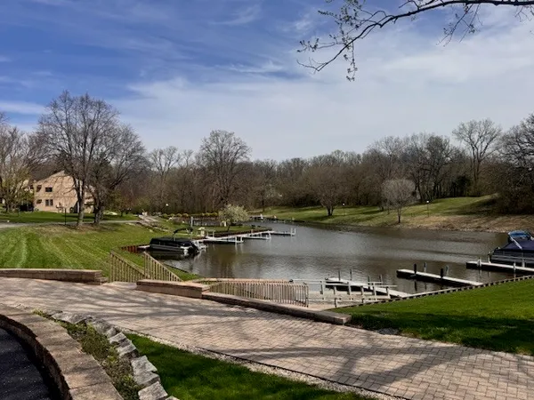 $77,700 | 28 Jamaica Colony Street, Unit 3, Fox Lake, IL 60020