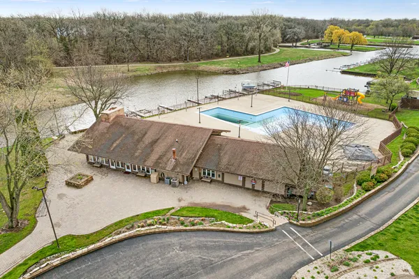 $77,700 | 28 Jamaica Colony Street, Unit 3, Fox Lake, IL 60020