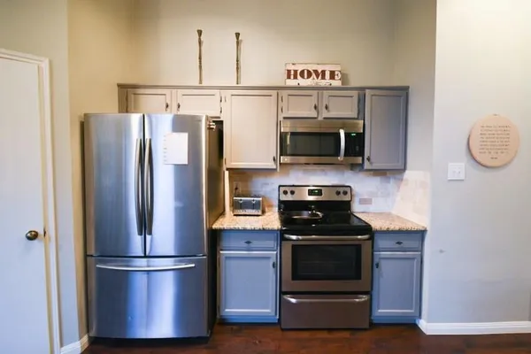 $2,450 | 3852 Beaumont Lane, Plano, TX 75023
