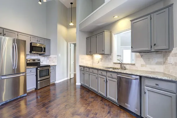 $2,450 | 3852 Beaumont Lane, Plano, TX 75023