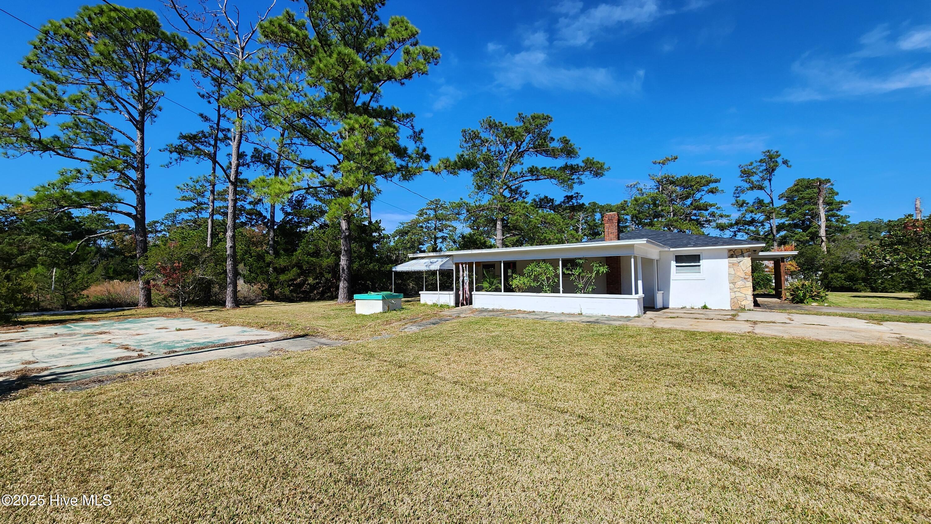 134 Straits Point Road Beaufort, NC 28516 - Photo 15 of 70 20251024_123620