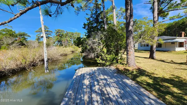 $248,000 | 134 Straits Point Road, Beaufort, NC 28516