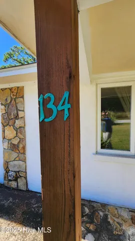$248,000 | 134 Straits Point Road, Beaufort, NC 28516