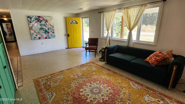 $248,000 | 134 Straits Point Road, Beaufort, NC 28516