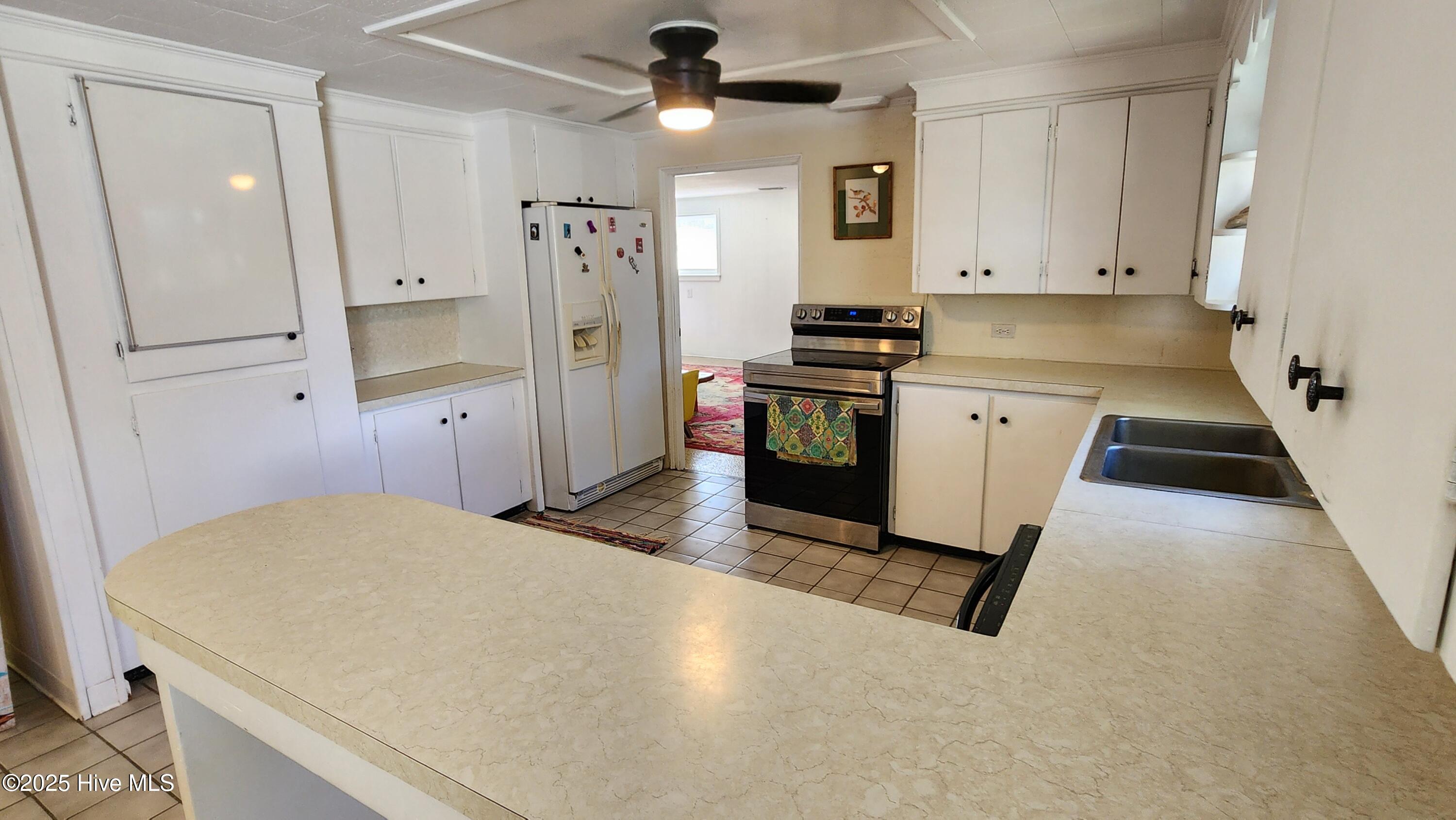 134 Straits Point Road Beaufort, NC 28516 - Photo 5 of 70 20251024_125955