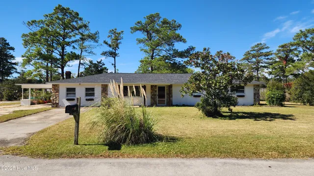 $248,000 | 134 Straits Point Road, Beaufort, NC 28516
