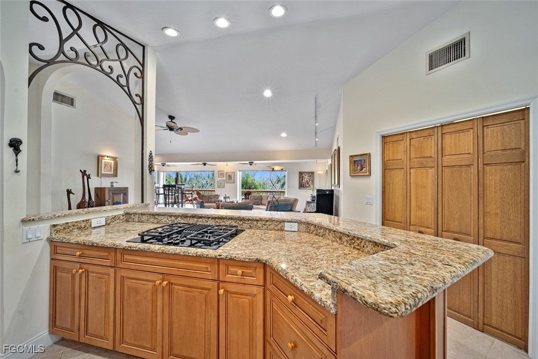 716 Rabbit Road Sanibel, FL 33957 - Photo 11 of 35