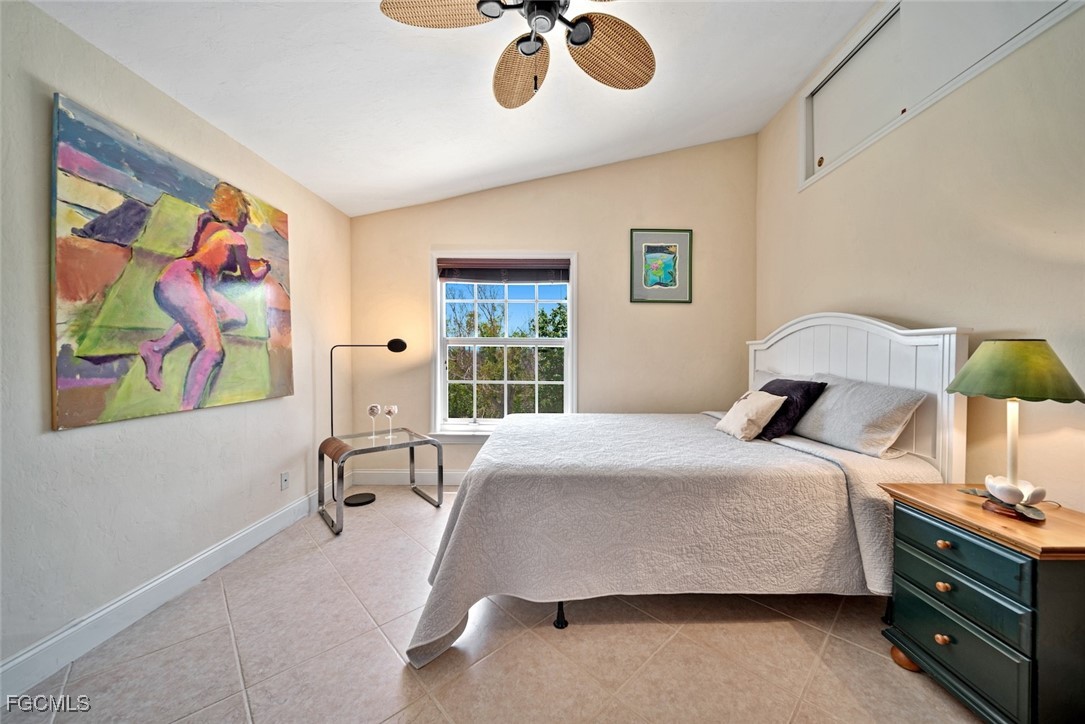 716 Rabbit Road Sanibel, FL 33957 - Photo 25 of 35